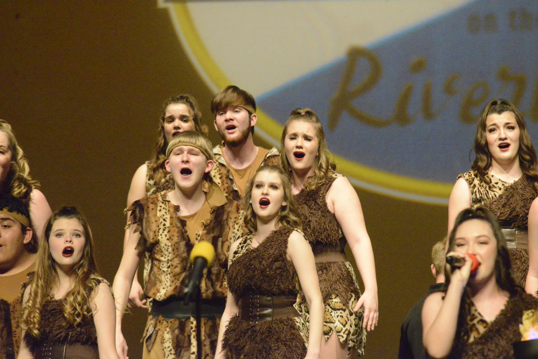 show choirs at bettendorf 020820 1237.JPG